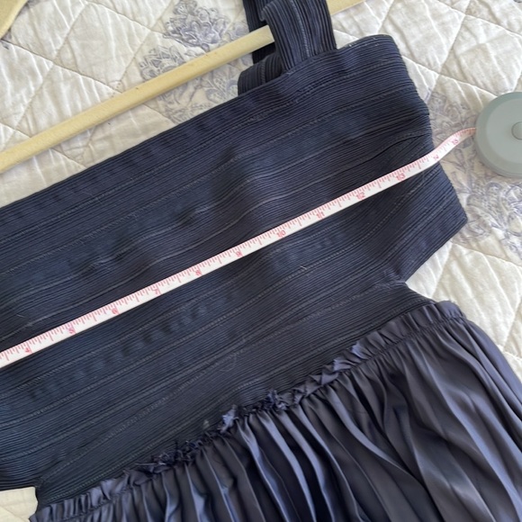 A.L.C. Pleated Olivia Gown navy XS - Picture 8 of 9